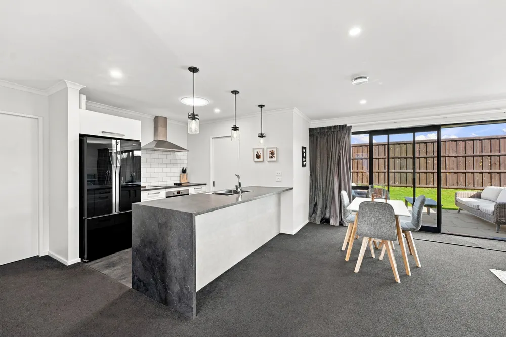 Photos of 31 Durells Crescent