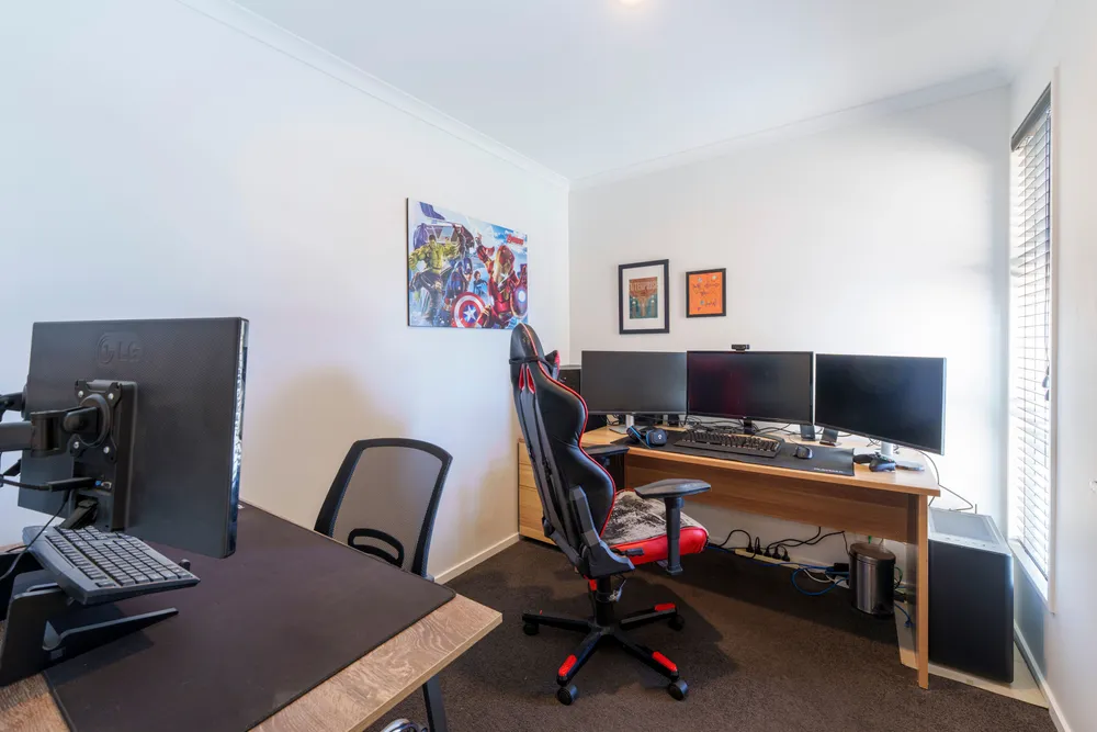 Photos of 31 Durells Crescent