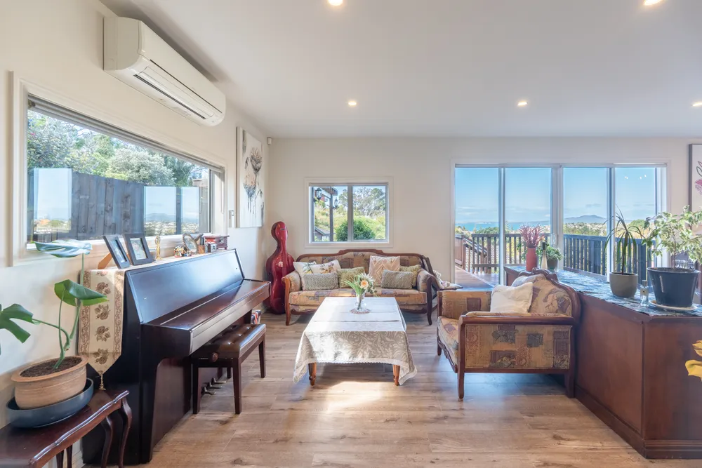 Photos of 8 Wisteria Way