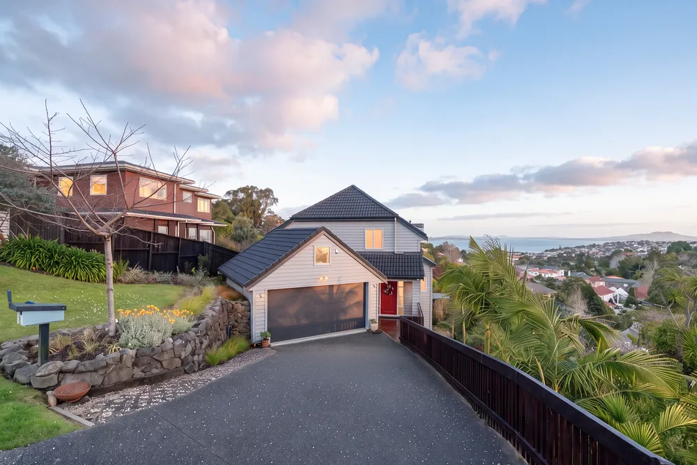 Photos of 8 Wisteria Way