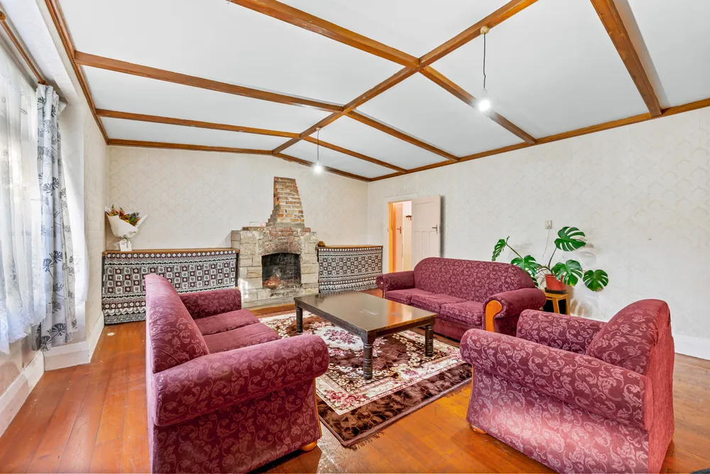 Photos of 35 Edenvale Crescent