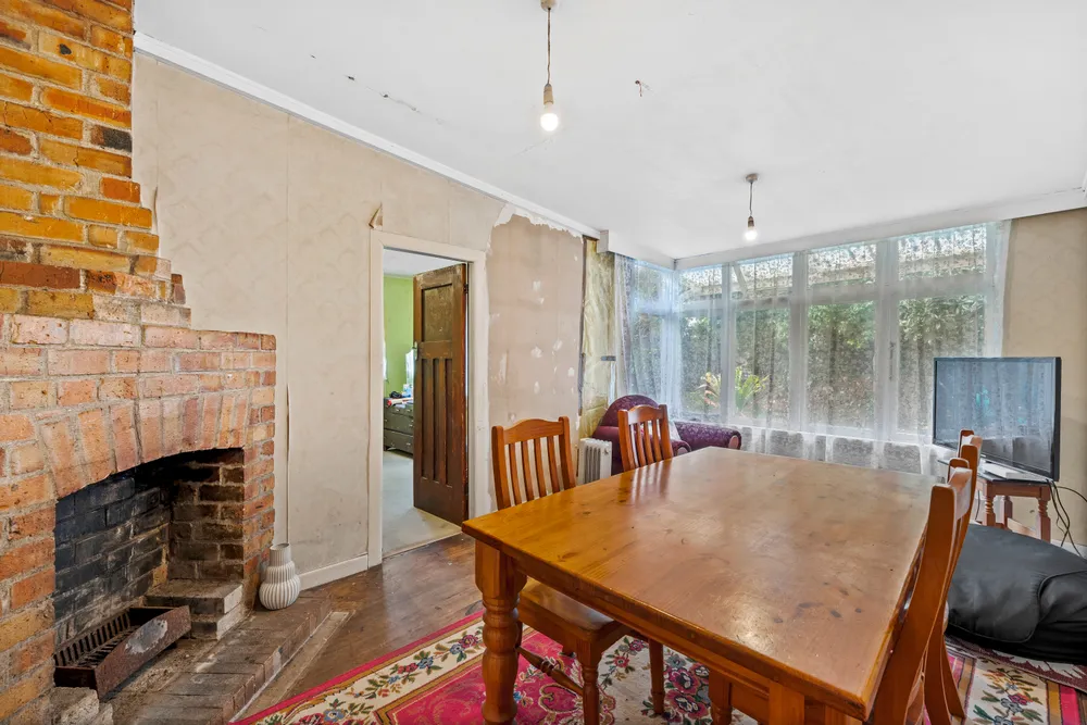 Photos of 35 Edenvale Crescent