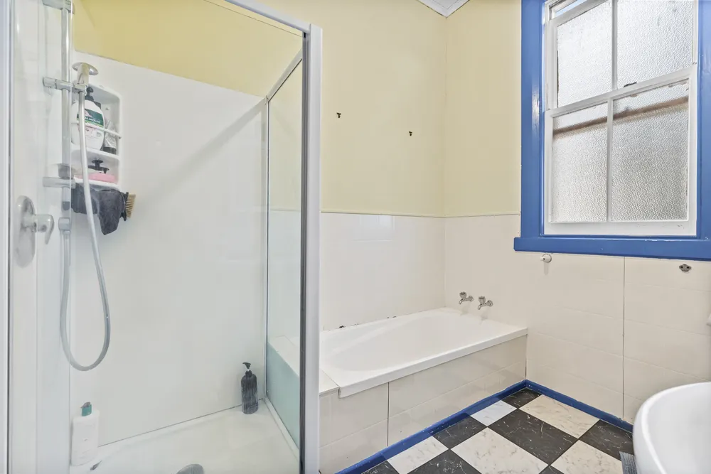 Photos of 35 Edenvale Crescent