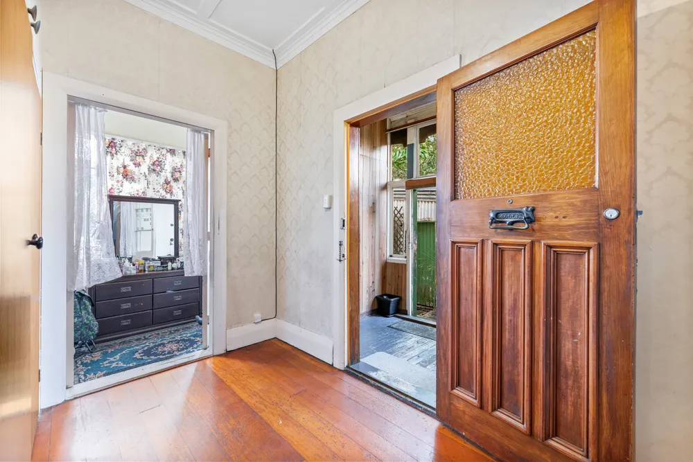 Photos of 35 Edenvale Crescent