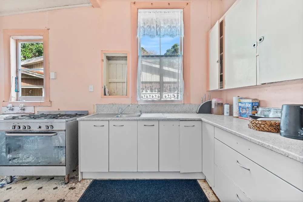 Photos of 35 Edenvale Crescent