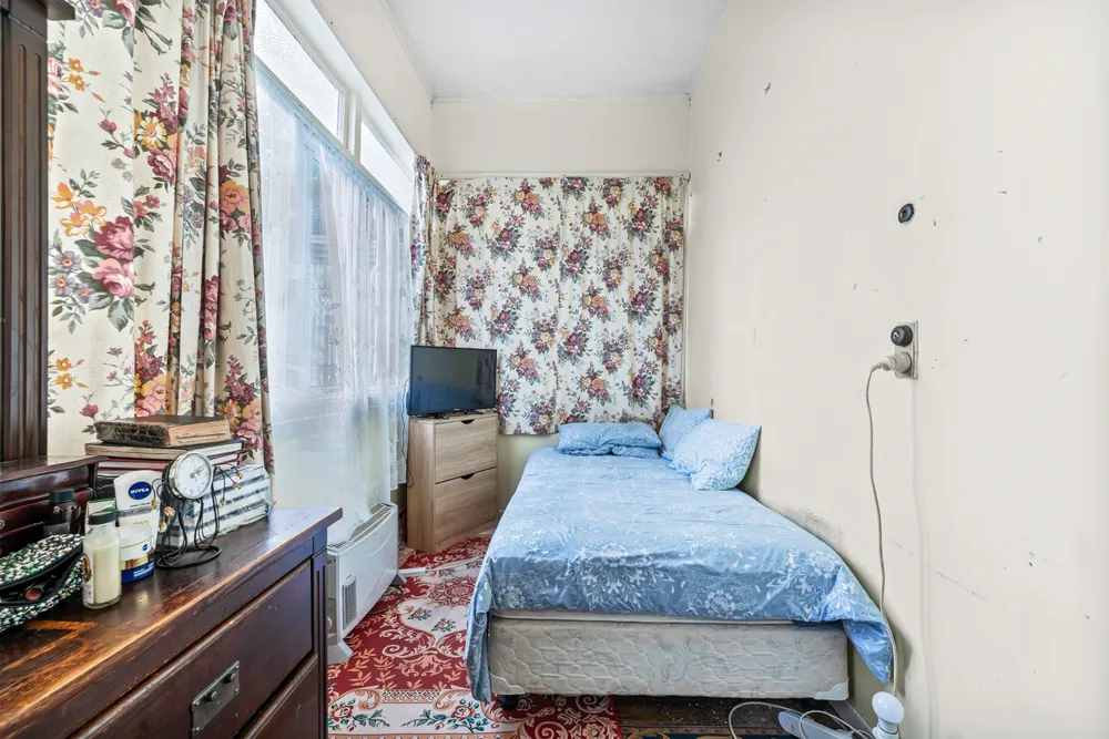 Photos of 35 Edenvale Crescent