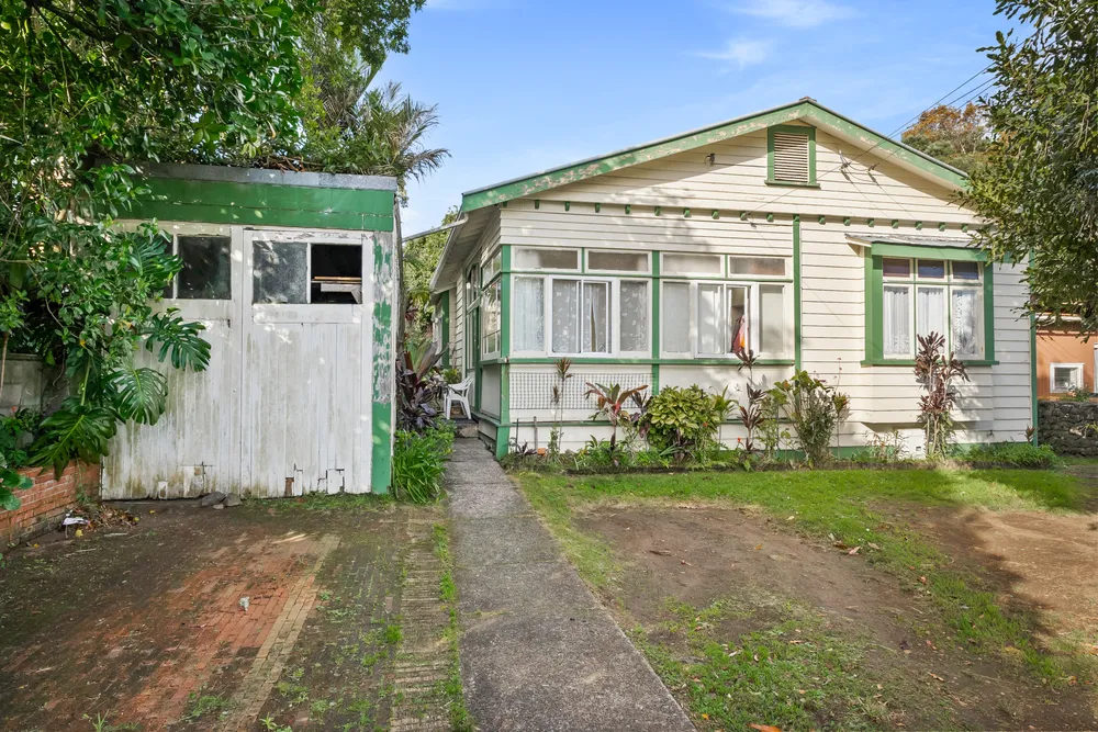 Photos of 35 Edenvale Crescent