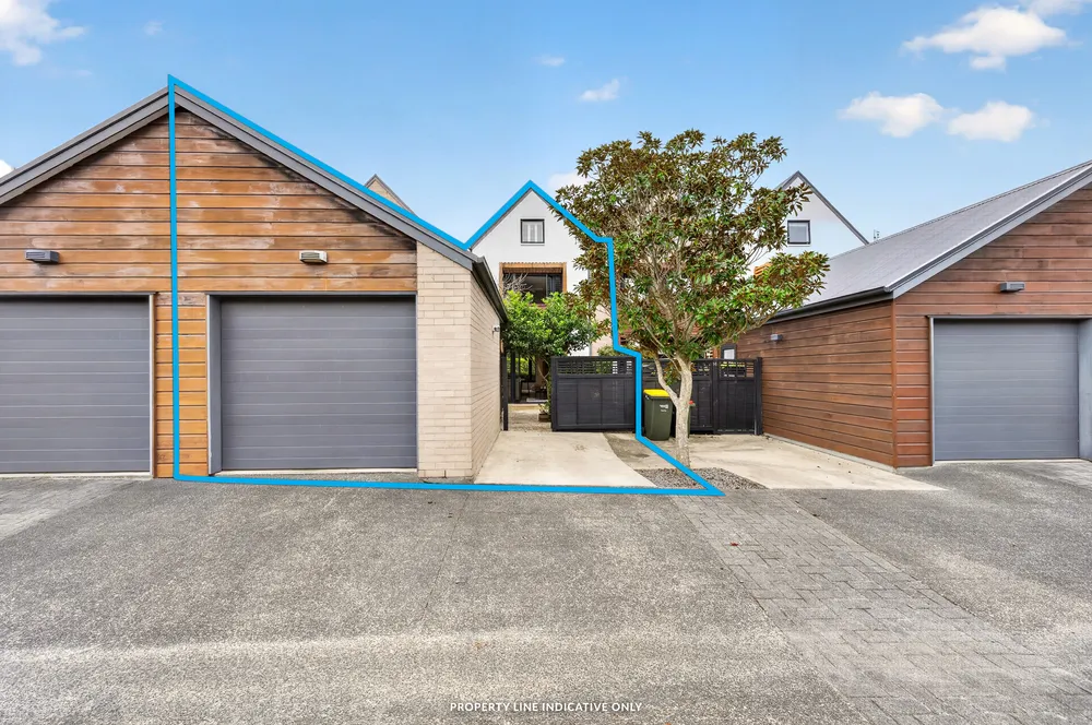 Photos of 18 Meteor Road