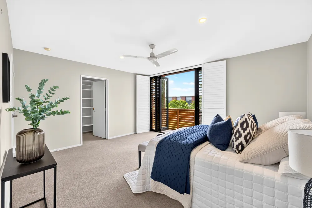 Photos of 18 Meteor Road