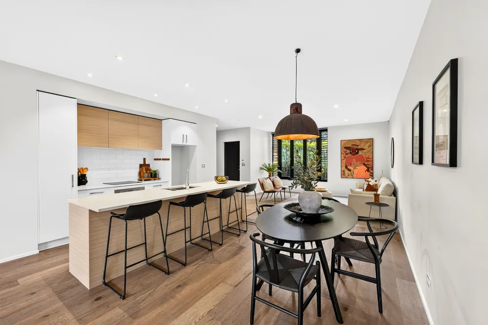 Photos of 18 Meteor Road