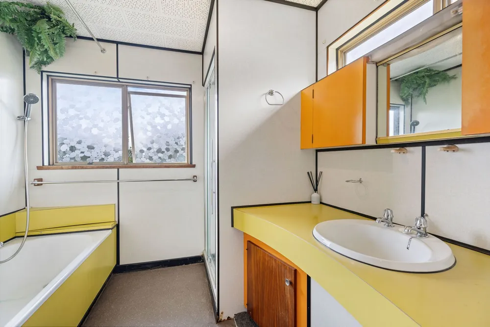 Photos of 35 Isola Street