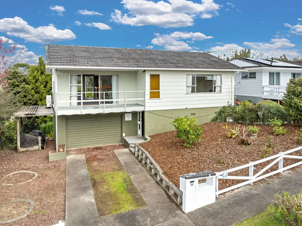 Photos of 35 Isola Street