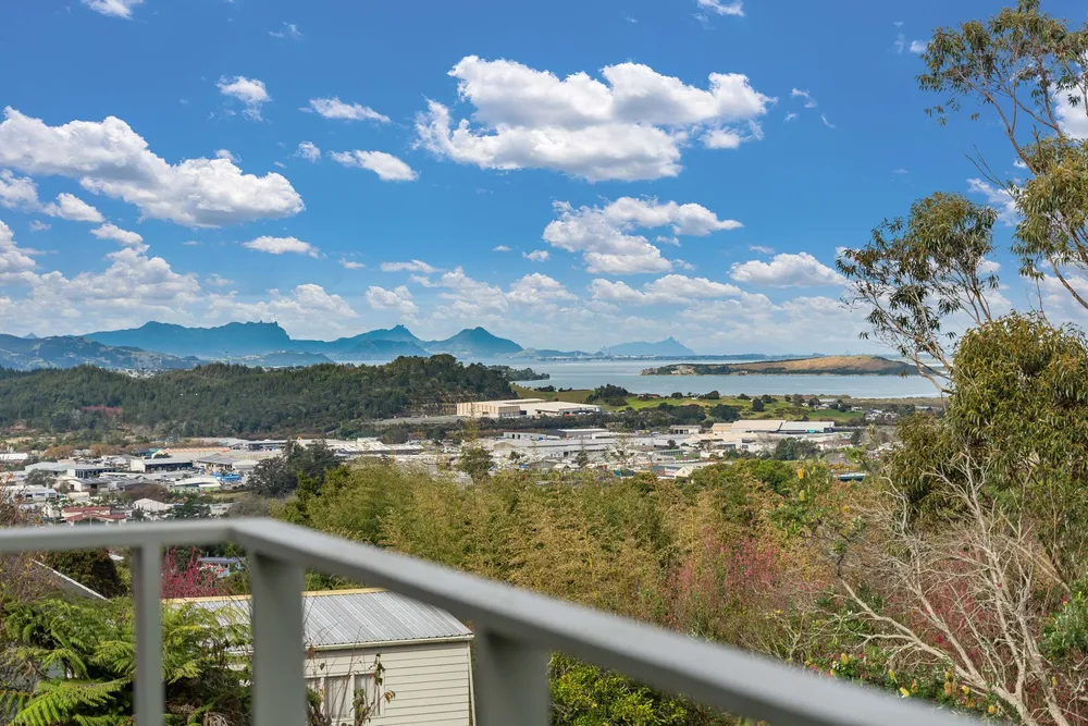 Photos of 35 Isola Street