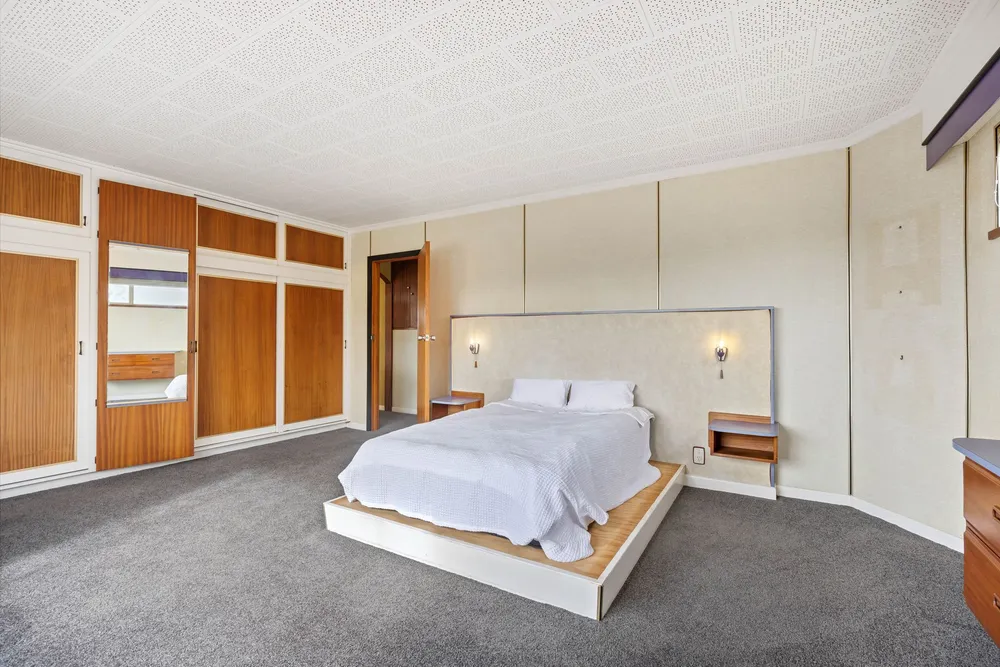 Photos of 35 Isola Street
