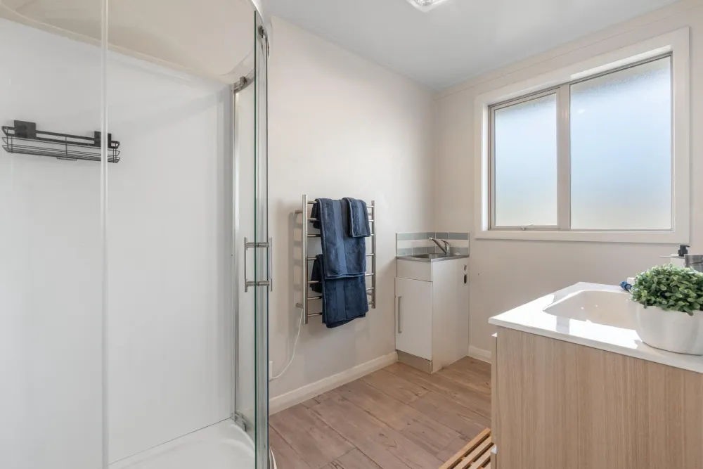 Photos of 100 Barr Street
