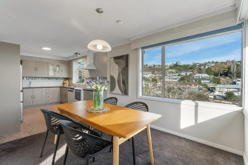 Photos of 100 Barr Street