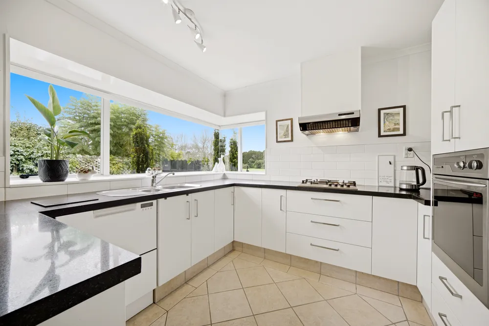 Photos of 10 Obelin Close