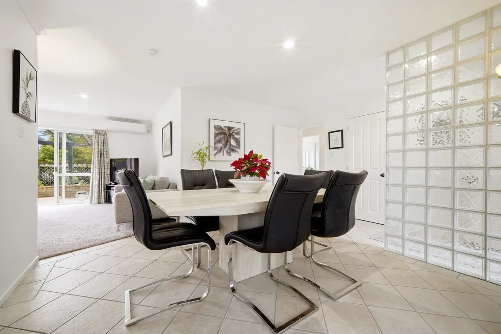 Photos of 10 Obelin Close