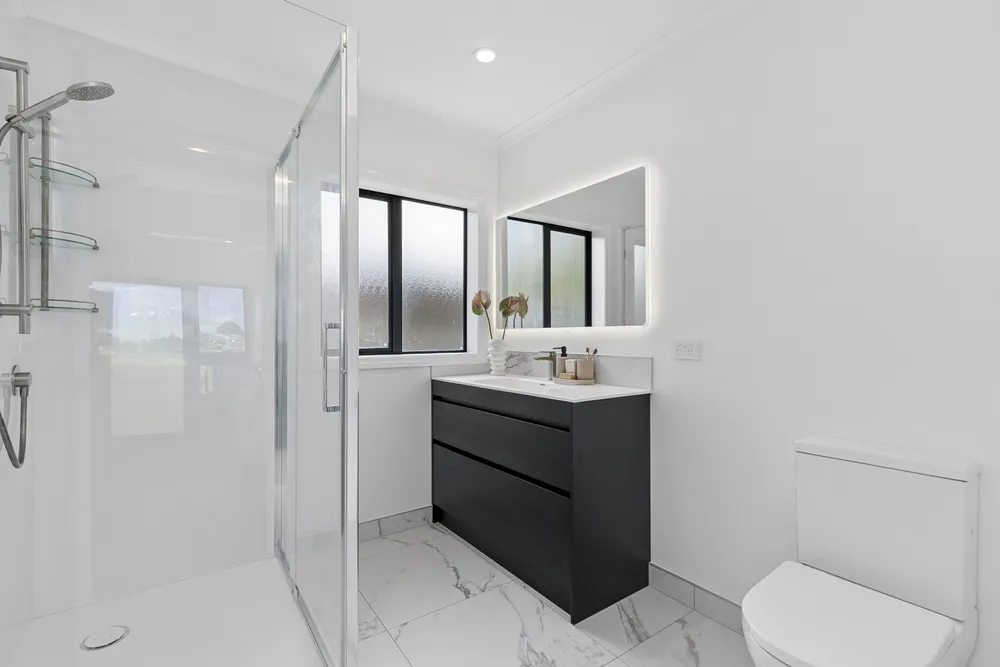 Photos of 20 Admiralty Rise