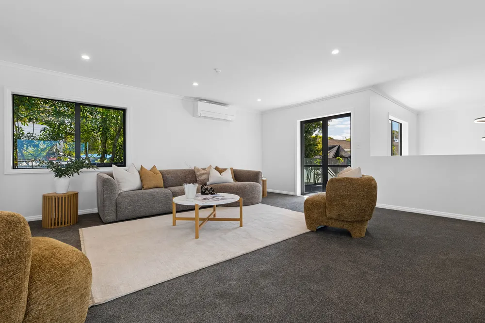Photos of 20 Admiralty Rise