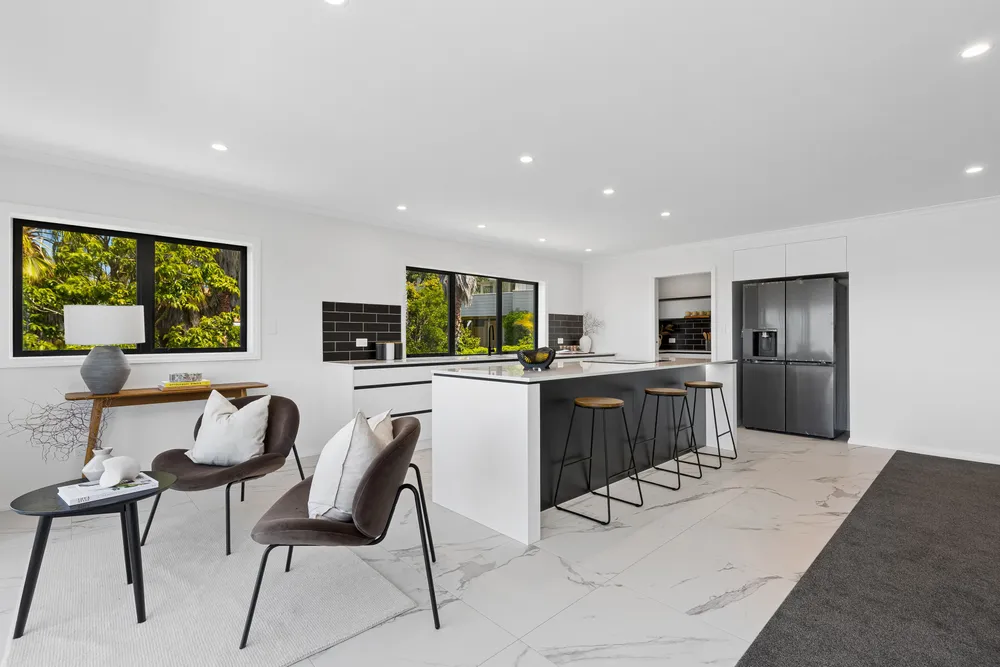 Photos of 20 Admiralty Rise
