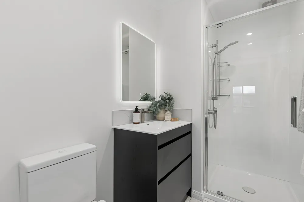Photos of 20 Admiralty Rise