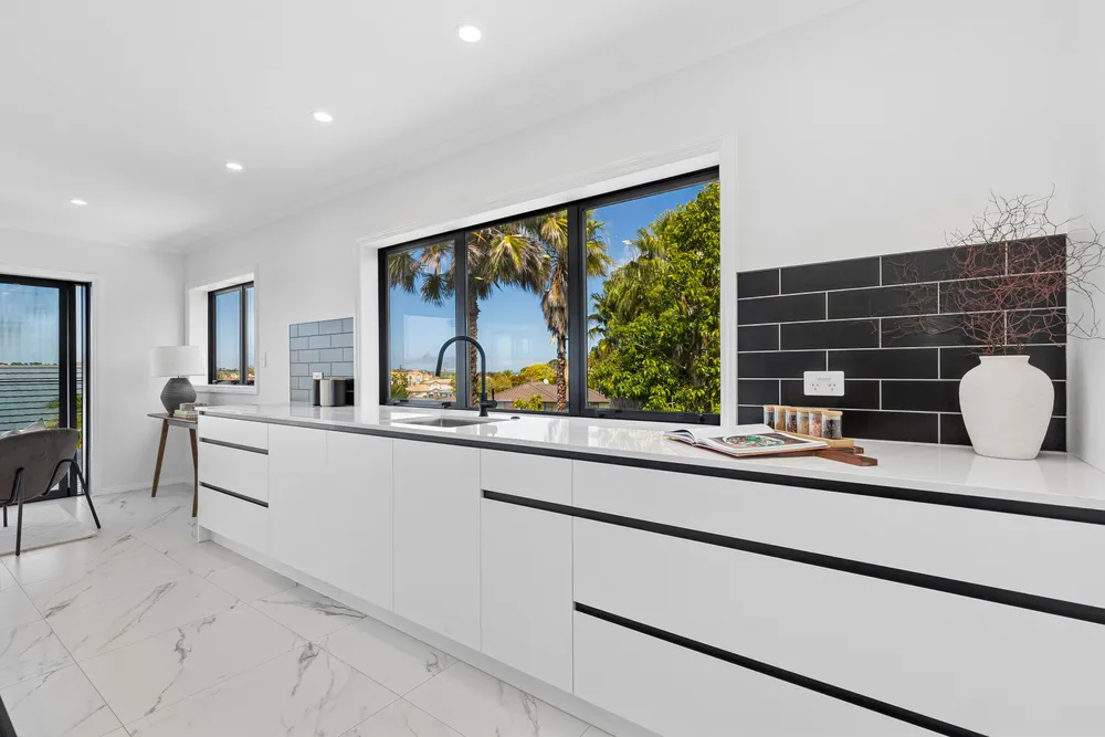 Photos of 20 Admiralty Rise