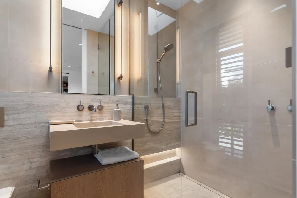 Photos of 24 Holmwood Road