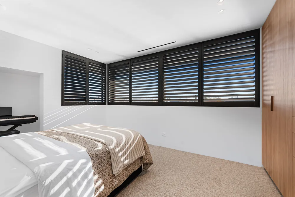 Photos of 24 Holmwood Road