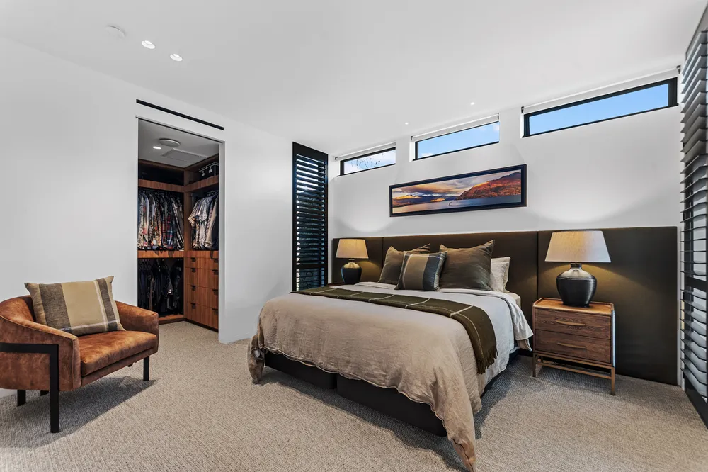 Photos of 24 Holmwood Road