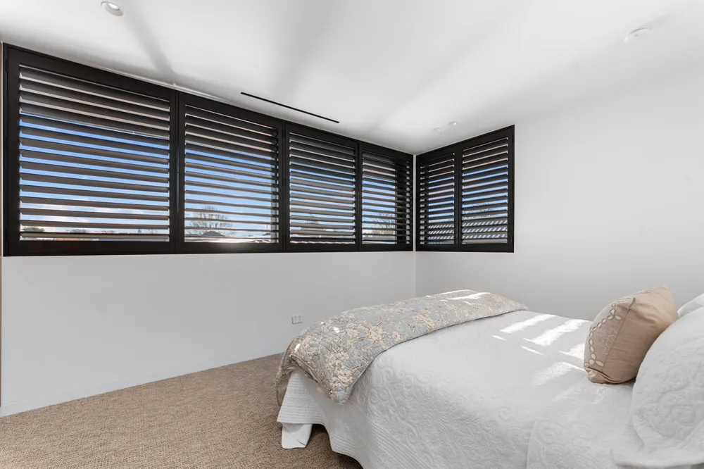 Photos of 24 Holmwood Road