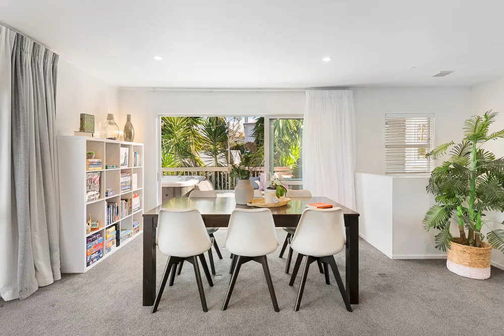 Photos of 9 Fordham Street