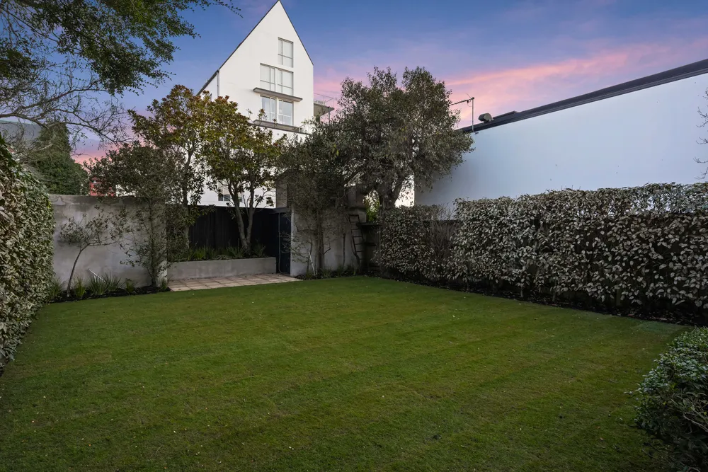 Photos of 20 Salisbury Street
