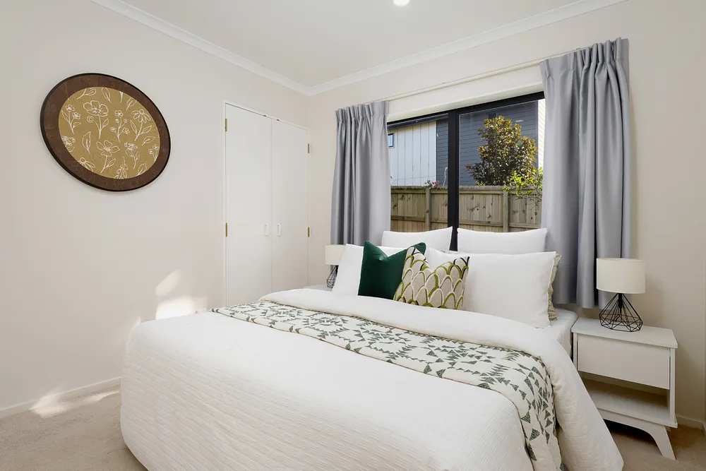 Photos of 1175A Dominion Road