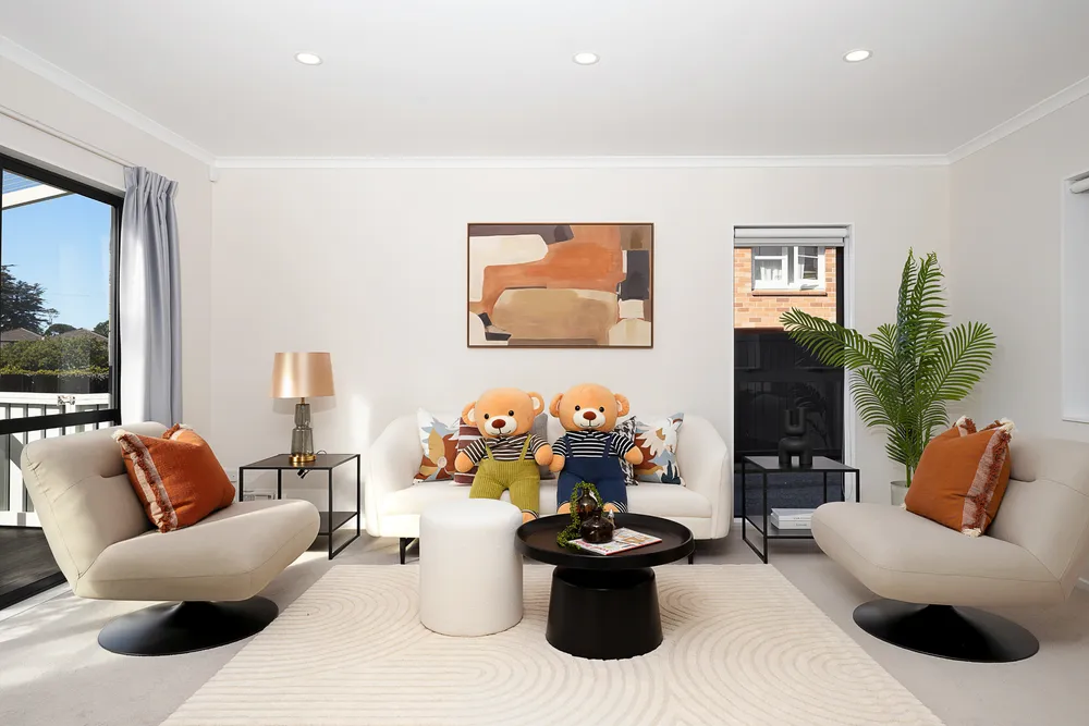Photos of 1175A Dominion Road