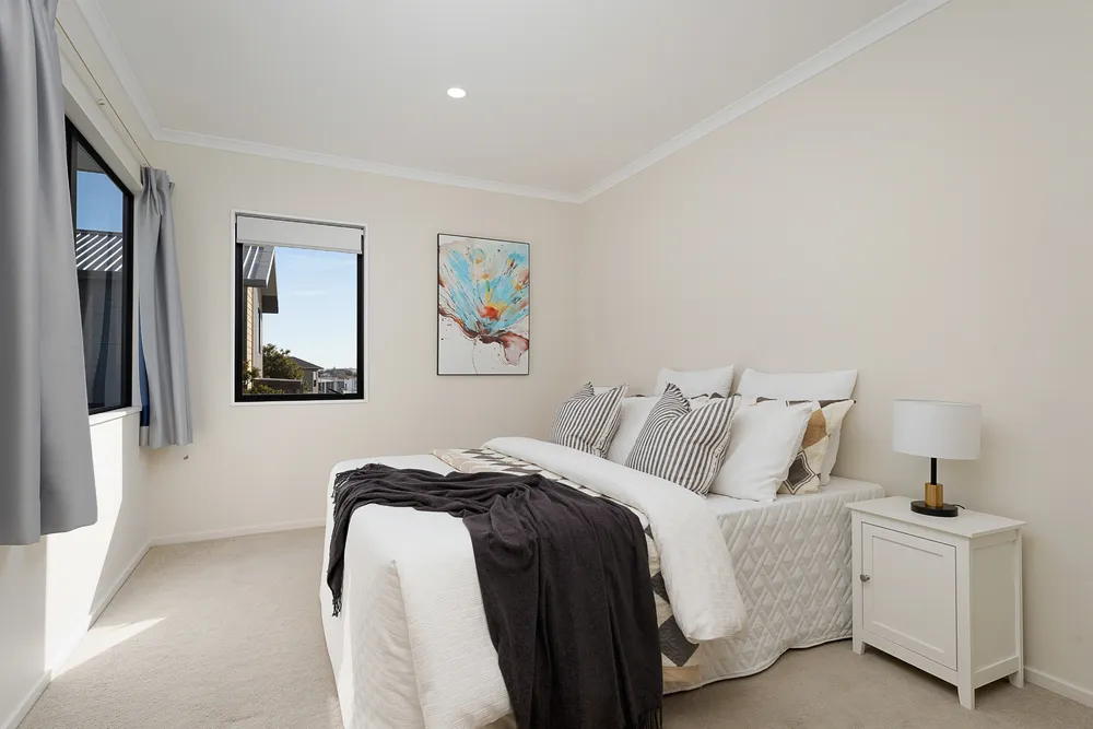 Photos of 1175A Dominion Road