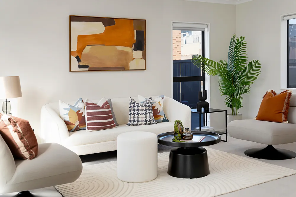 Photos of 1175A Dominion Road
