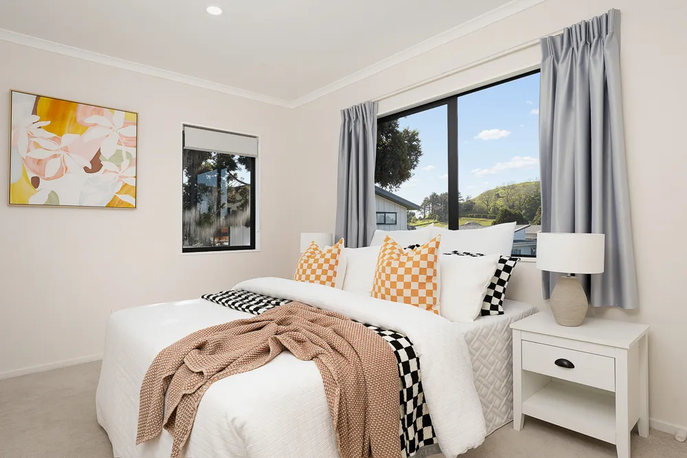 Photos of 1175A Dominion Road
