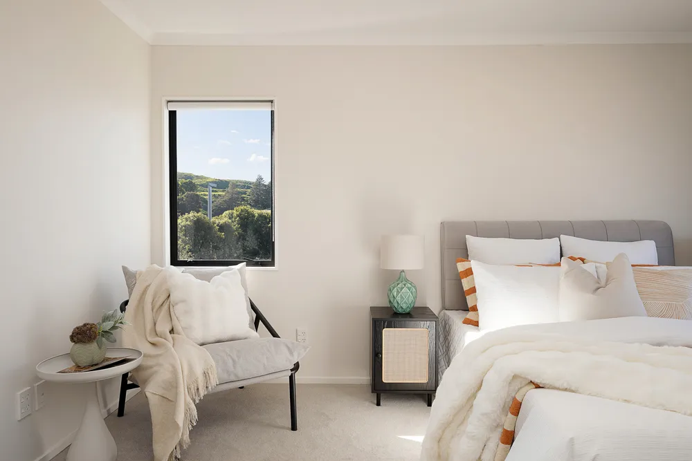 Photos of 1175A Dominion Road