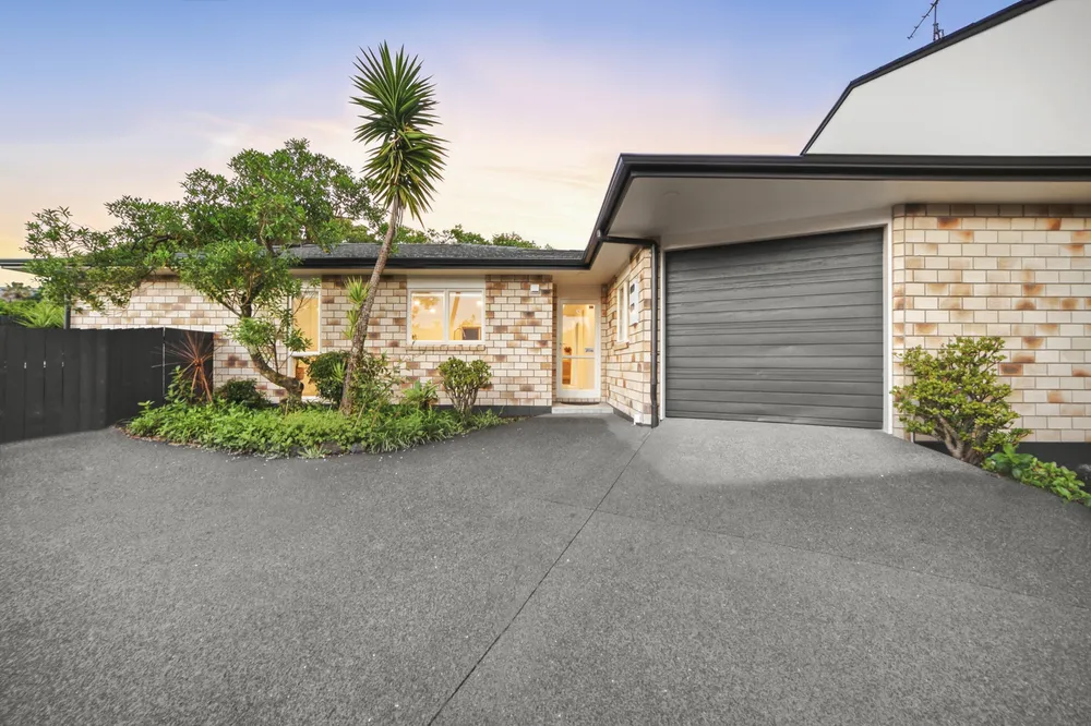 Photos of 32 Pukatea Avenue