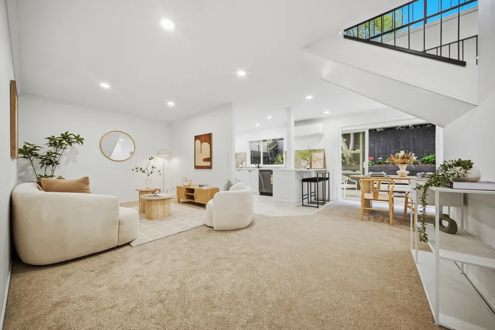 Photos of 32 Pukatea Avenue
