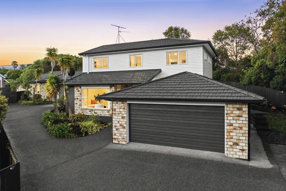 Photos of 32 Pukatea Avenue