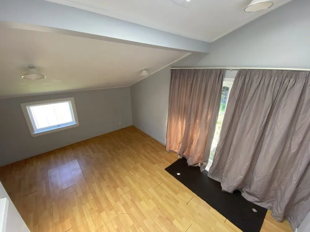 Photos of 27 Royal Arch Place
