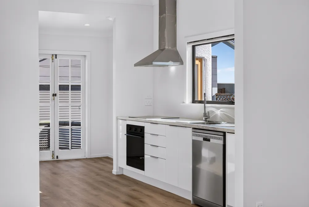 Photos of 32 Auckland Road