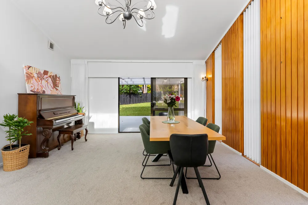 Photos of 25 Coromandel Crescent
