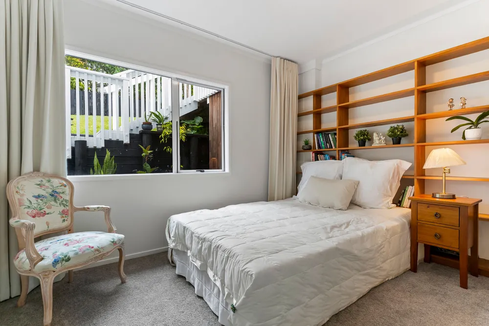Photos of 25 Coromandel Crescent