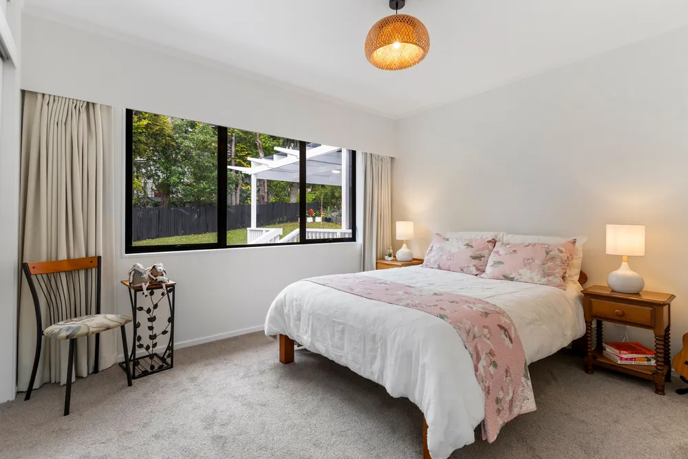 Photos of 25 Coromandel Crescent