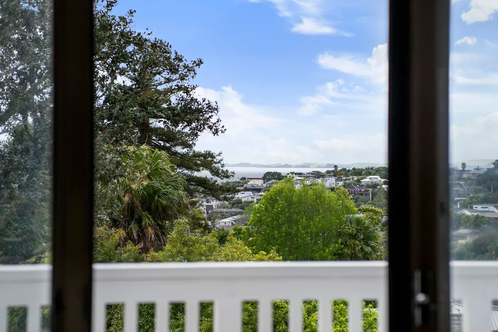Photos of 25 Coromandel Crescent