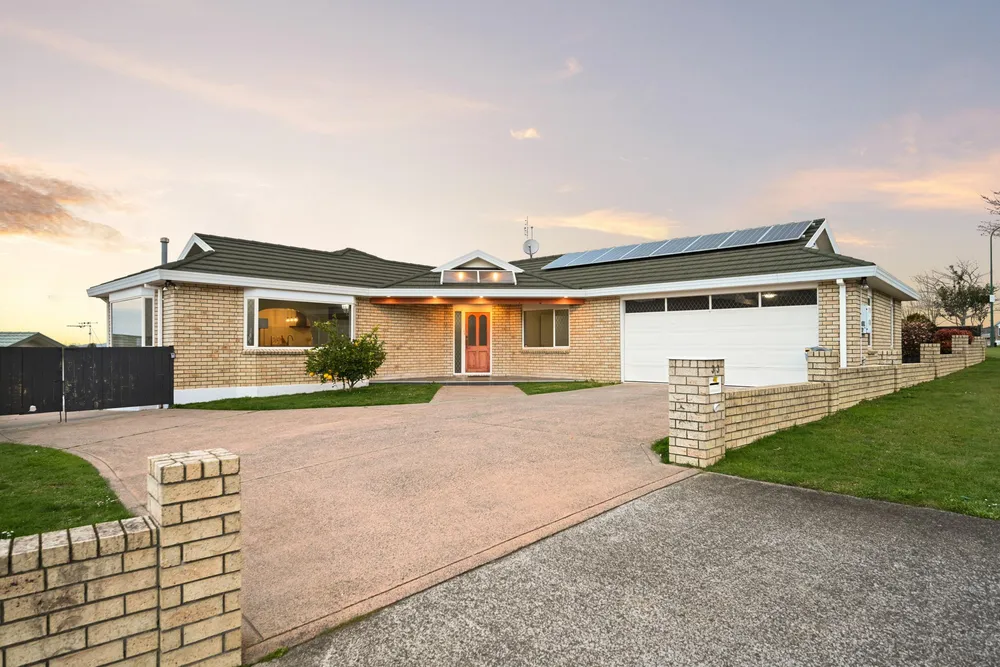Photos of 33 Bartholomew Drive