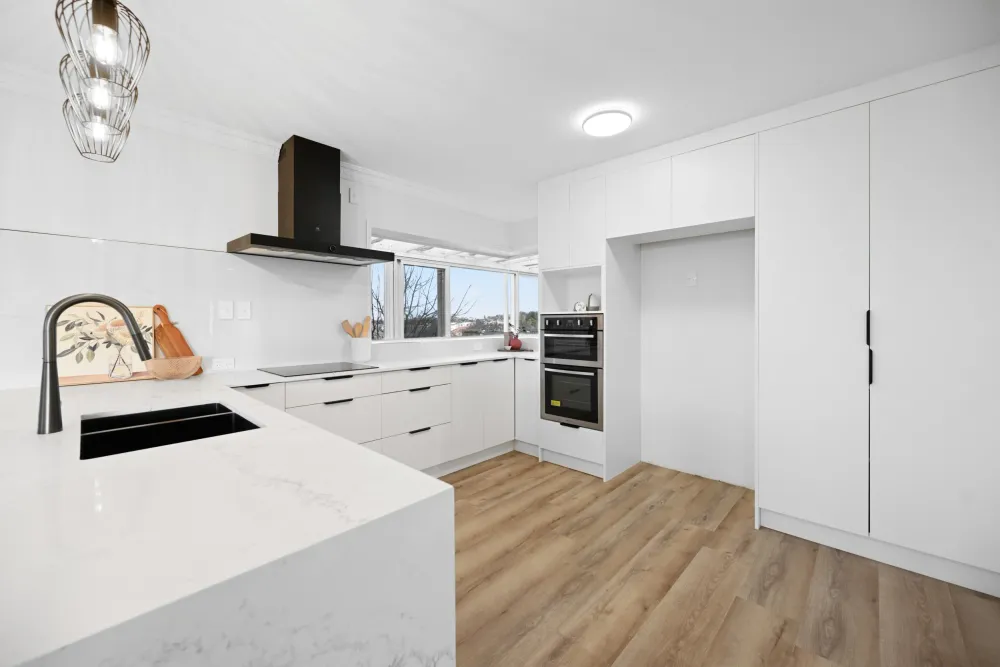 Photos of 33 Bartholomew Drive